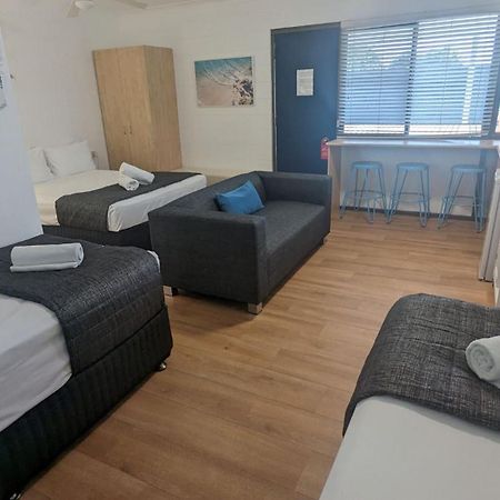 Moffat Beach Motel Caloundra Buitenkant foto