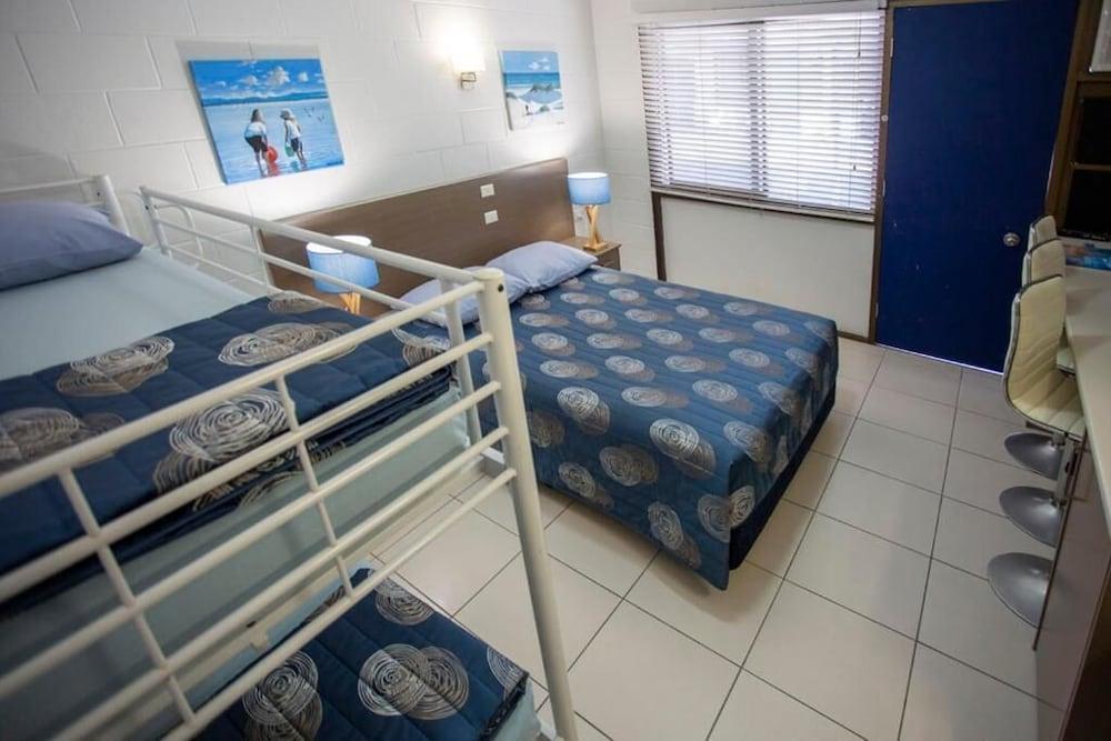 Moffat Beach Motel Caloundra Buitenkant foto