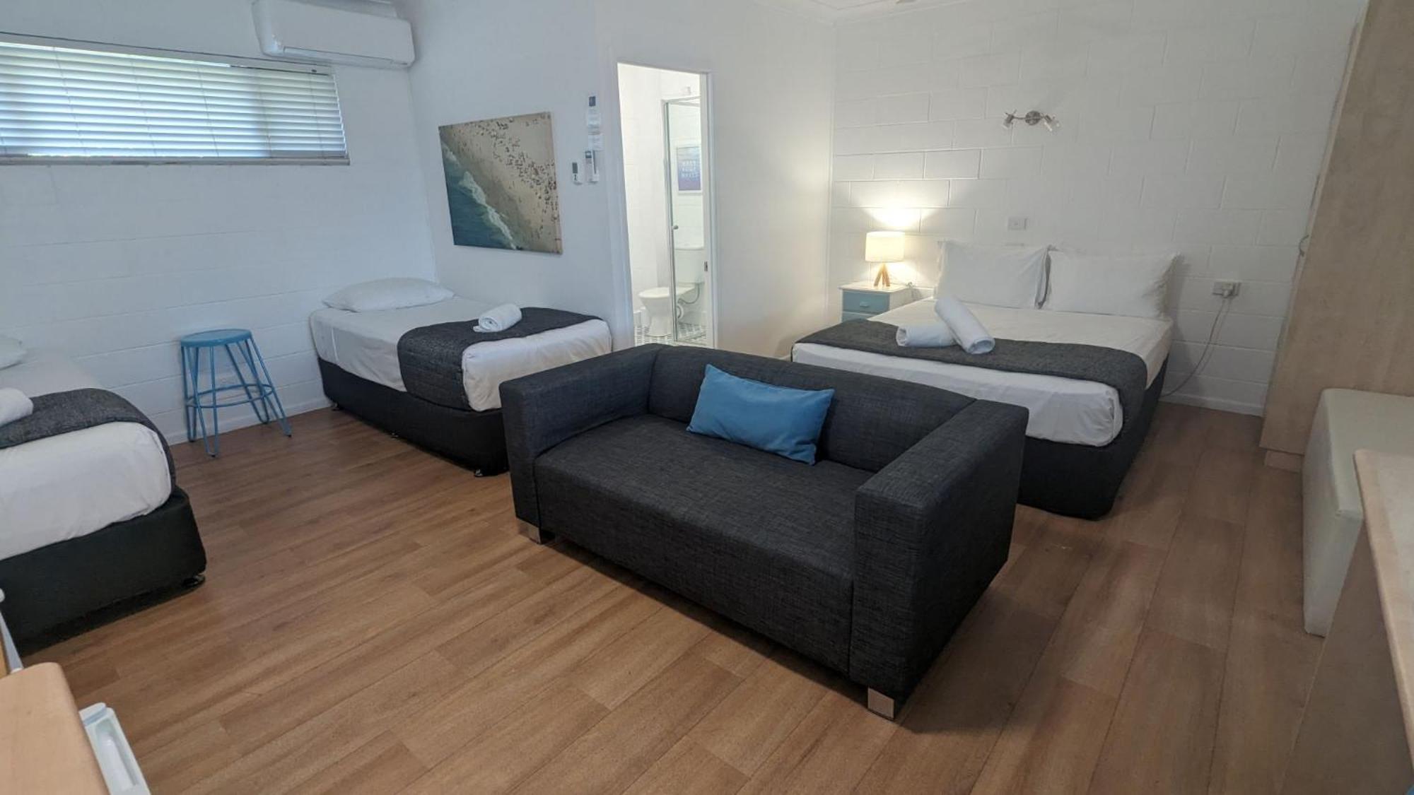 Moffat Beach Motel Caloundra Buitenkant foto