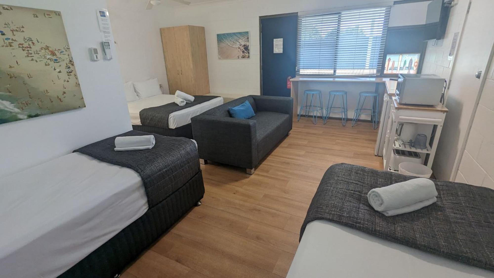 Moffat Beach Motel Caloundra Buitenkant foto