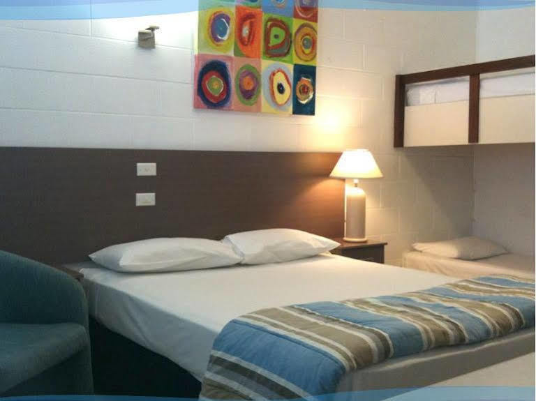 Moffat Beach Motel Caloundra Buitenkant foto